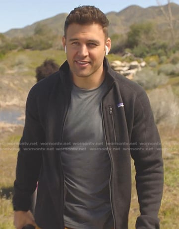 Eddie's black fleece zip jacket on 9-1-1