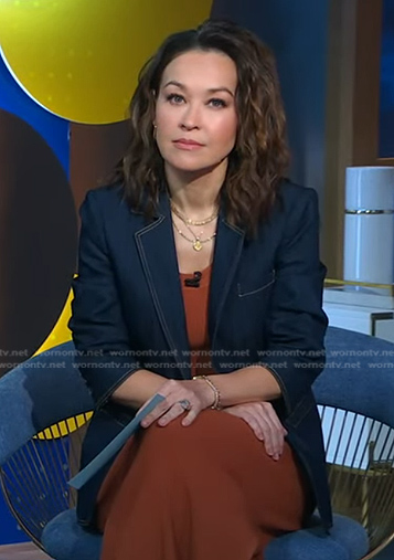 Eva's ruched sleeve denim blazer on Good Morning America
