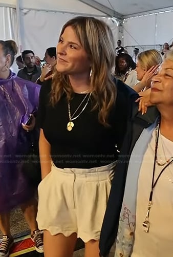 Jenna's white scalloped shorts on Today
