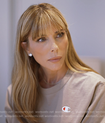 Jennifer's Champion sweatshirt on The Family Stallone