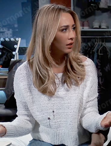 Josslyn's white cropped sweater on General Hospital