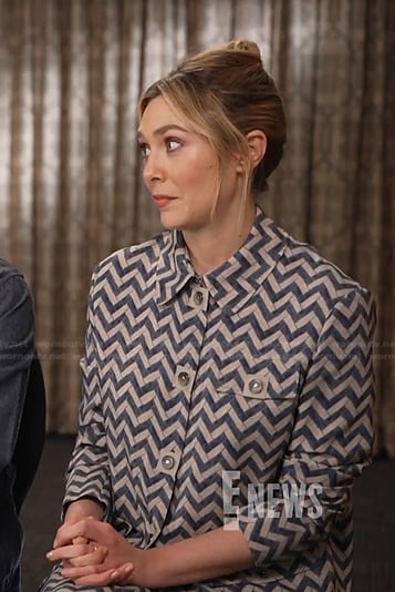 Elizabeth Olsen's blue zig zag print jacket on E! News