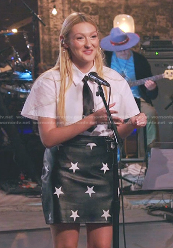 Madi Heichel's black star leather skirt on The Voice