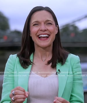 Maggie Rulli's green linen blazer on Good Morning America