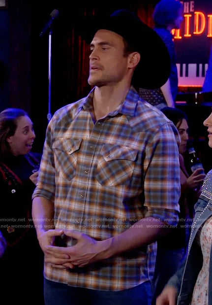 Max's plaid western shirt on Call Me Kat