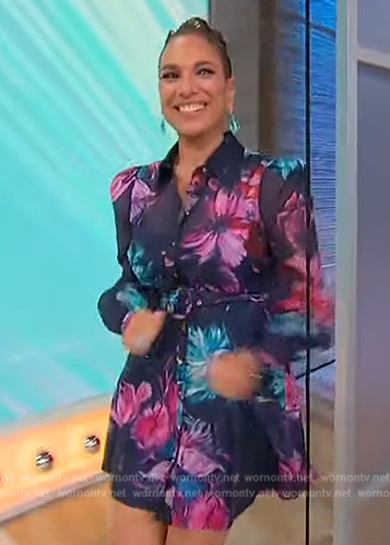 Michelle Miller's blue floral print belted mini dress on Sherri