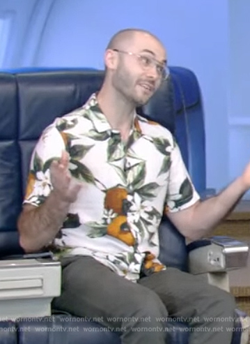 Scott Keyes' white floral print shirt on Live with Kelly and Mark