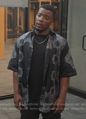 Spencer's black printed shirt on All American
