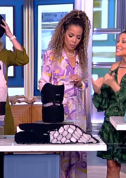 Sunny's purple abstract print shirtdress on The View
