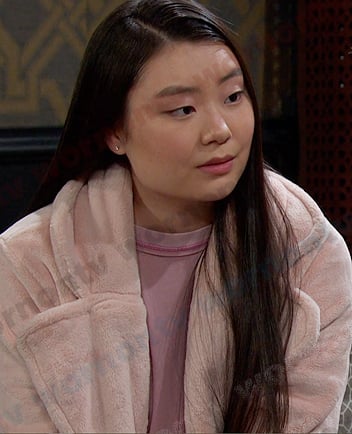 Wendy's pink crewneck tee on Days of our Lives