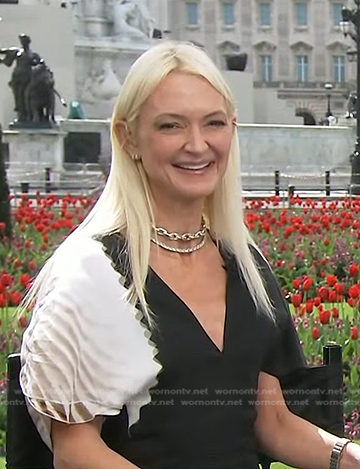Zanna Roberts Rassi's black printed v-neck dress on Today