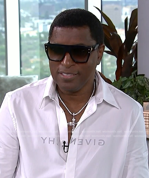 Babyface's white givenchy shirt on E! News