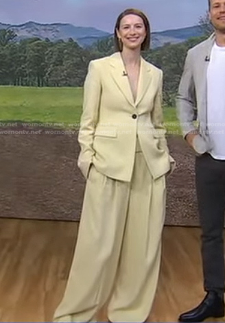 Caitriona Balfe's yellow wide leg pant suit on Good Morning America