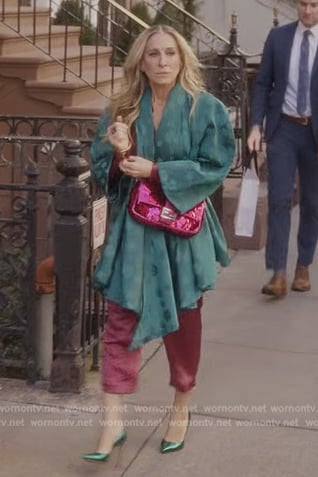 Carrie's pink metallic bag on And Just Like That