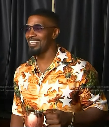 Jamie Foxx's star print shirt on Access Hollywood
