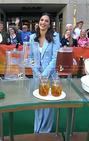 Janelle Cohen's blue pant suit on Today