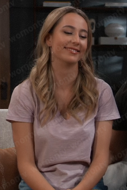 Josslyn's mauve v-neck tee on General Hospital