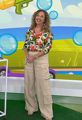 Laurie Schacht's floral print blouse and cargo pants on Today