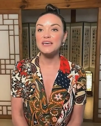 Lindsay Myers's paisley print dress on Access Hollywood