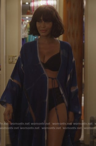 Lisa's blue tie dye kaftan on And Just Like That