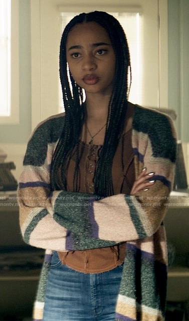 Natalie's striped cardigan and brown henley top on Superman and Lois
