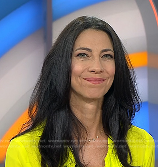 Natalie's yellow pleated top on Today