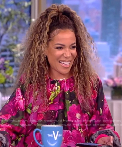 Sunny's floral print blouse on The View