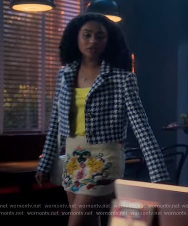 Kiela's blue houndstooth jacket on Grown-ish