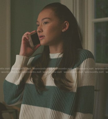 Belly's green and white striped sweater on The Summer I Turned Pretty