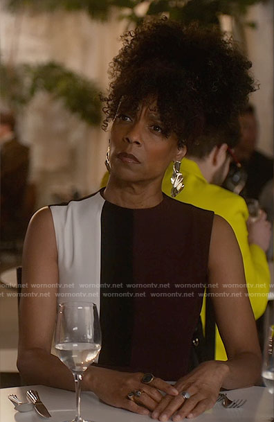 Beverly's burgundy colorblock dress on So Help Me Todd