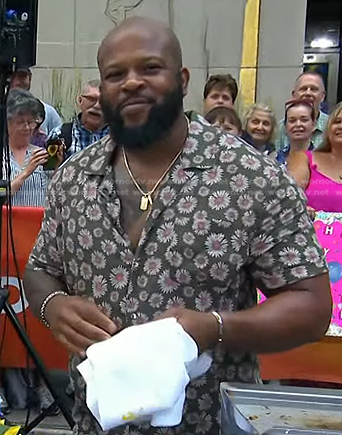 David Rose's olive green floral shirt on Today
