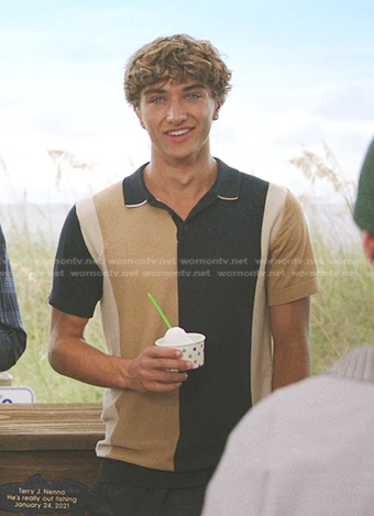 Jeremiah's beige colorblock polo shirt on The Summer I Turned Pretty