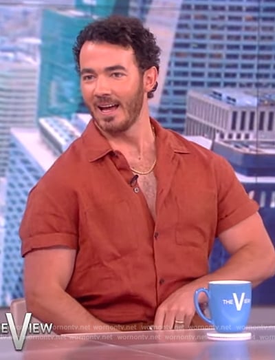 Kevin Jonas's brown short sleeve shirt on The View