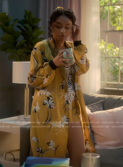 Kiela's yellow floral print robe on Grown-ish