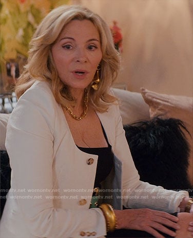 Madolyn's white scoop-neck jacket on Glamorous