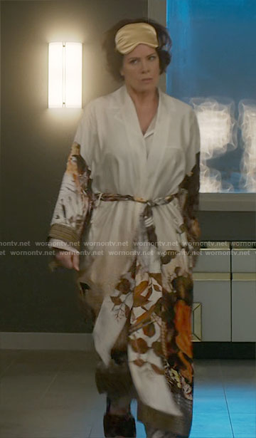 Margaret's long printed robe on So Help Me Todd