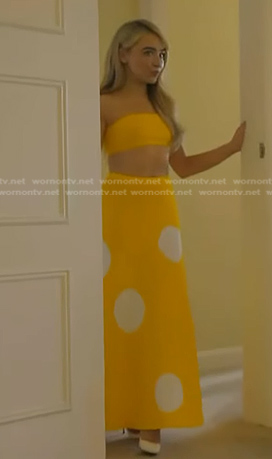 Sabrina Carpenter's yellow polka dot skirt on Access Hollywood