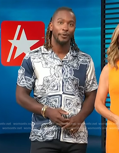 Scott's blue bandana print shirt on Access Hollywood