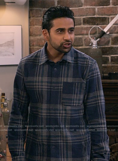 Sid's blue plaid shirt on How I Met Your Father