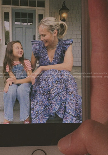Susannah's blue paisley print dress on The Summer I Turned Pretty