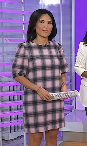 Vicky's pink check puff sleeve dress on Today