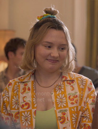 Darcy's yellow flower and mushroom print shirt on Heartstopper