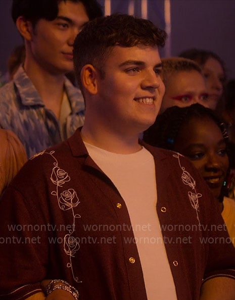 Isaac's brown rose embroidered shirt on Heartstopper