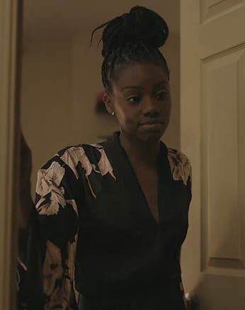 Kiesha's black floral print robe on The Chi