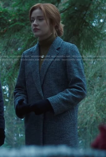 Nancy's herringbone coat on Nancy Drew