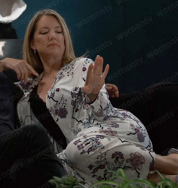 Nina's white floral robe on General Hospital