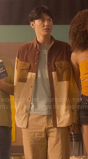 Tao's brown corduroy shirt jacket on Heartstopper