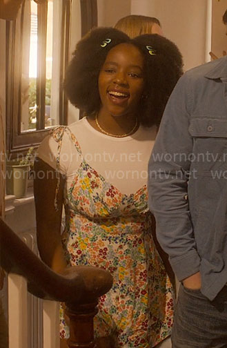 Tara's floral romper on Heartstopper