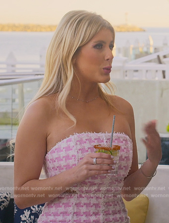 Alexandra's pink houndstooth tweed dress on Selling the OC