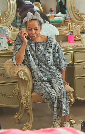 Mary's grey animal print pajamas on The Real Housewives of Salt Lake City